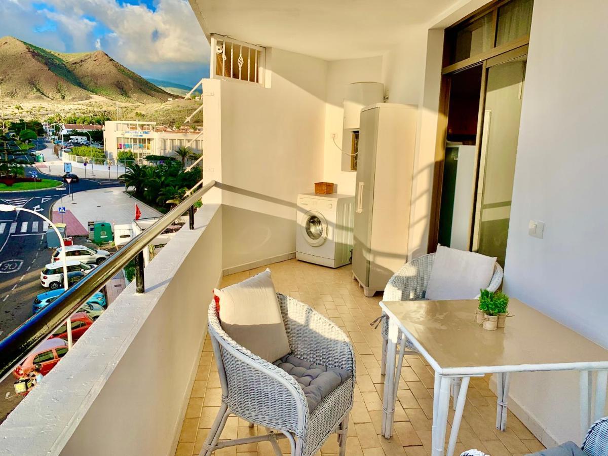 Cozy Apartament Los Cristianos Arona  Exterior photo